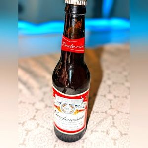 Manufacturing defected Budweiser Bottle